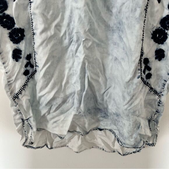 Standard Grace White Navy Blue Floral Embroidery Drop Shoulder Boho Tunic Blouse - Picture 3 of 6